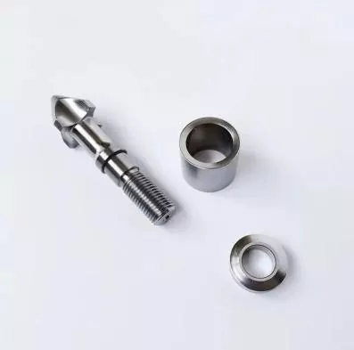 Embout de vis de moulage par injection