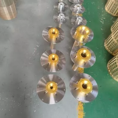 Tête de filière d'extrusion de tuyaux