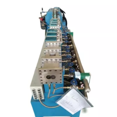 Extrudeuse à double vis